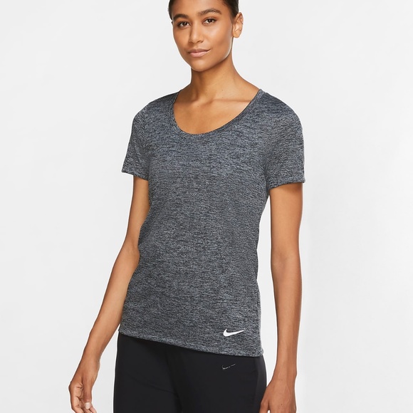 Nike Dry Womens Training Tshirt Xl 